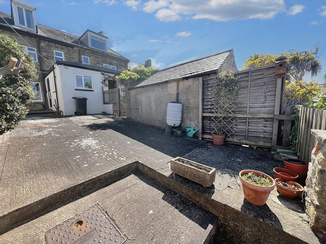 Property image 8 of 28
