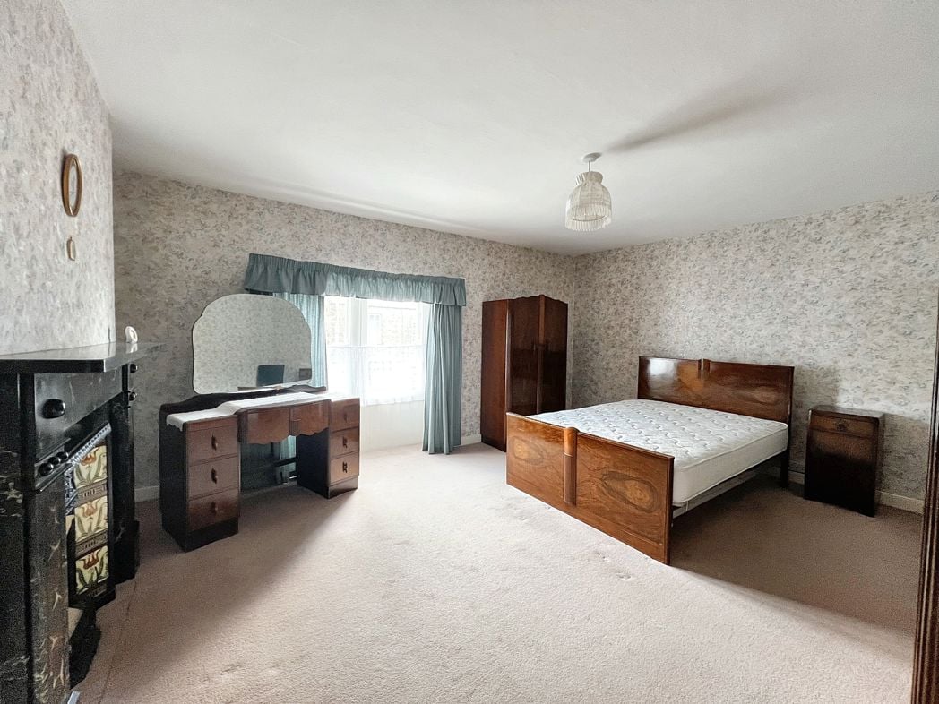 Property image 13 of 28