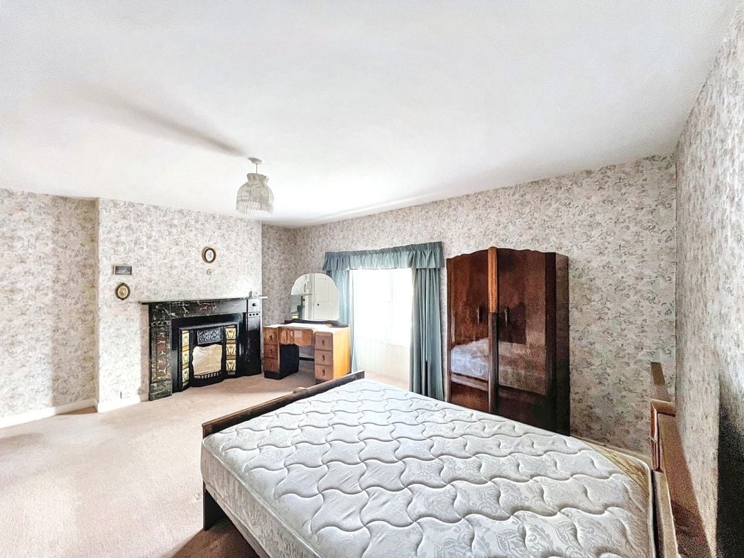 Property image 14 of 28