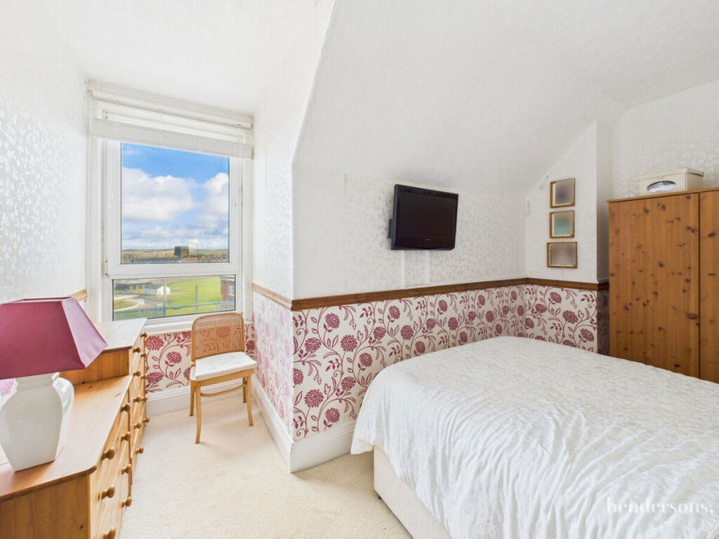 Property image 6 of 13