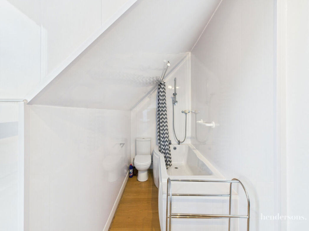 Property image 11 of 13