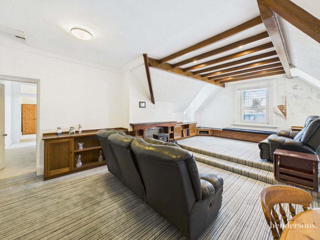 Property image 4 of 13