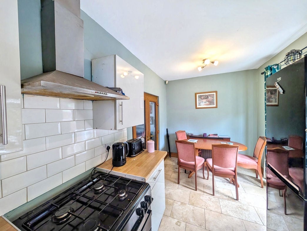 Property image 4 of 10