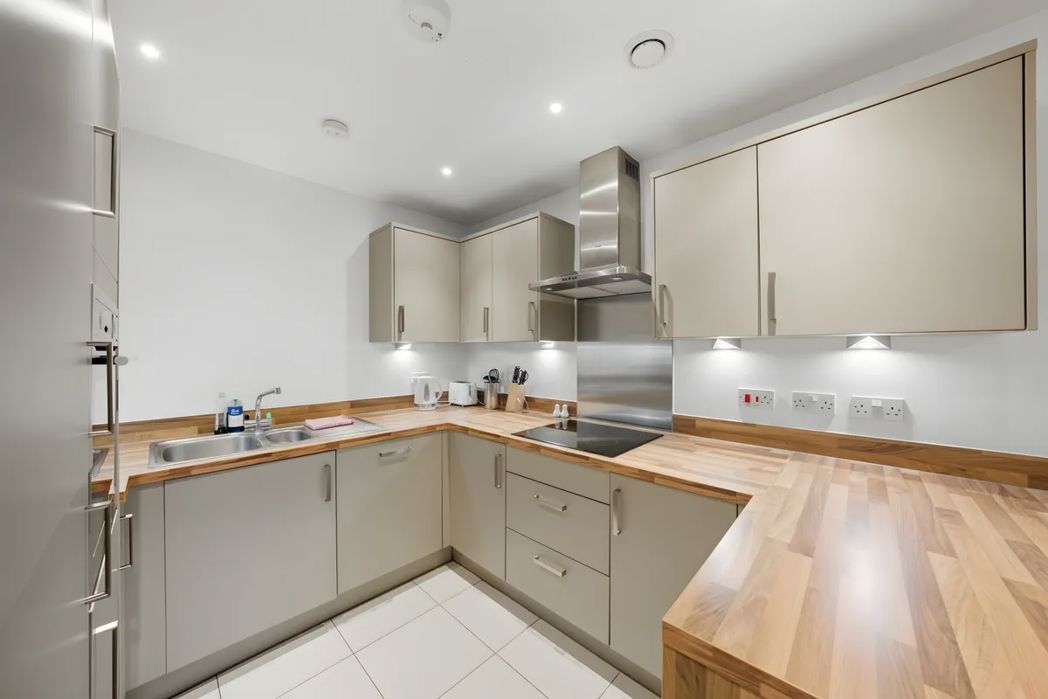 Property image 7 of 16