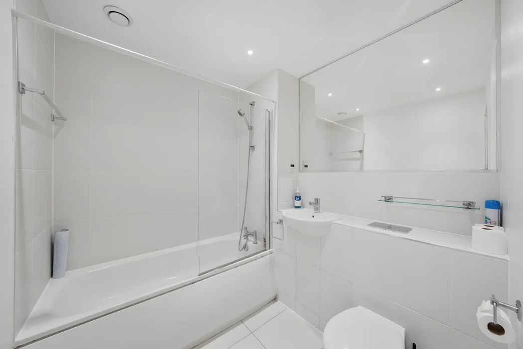 Property image 13 of 16