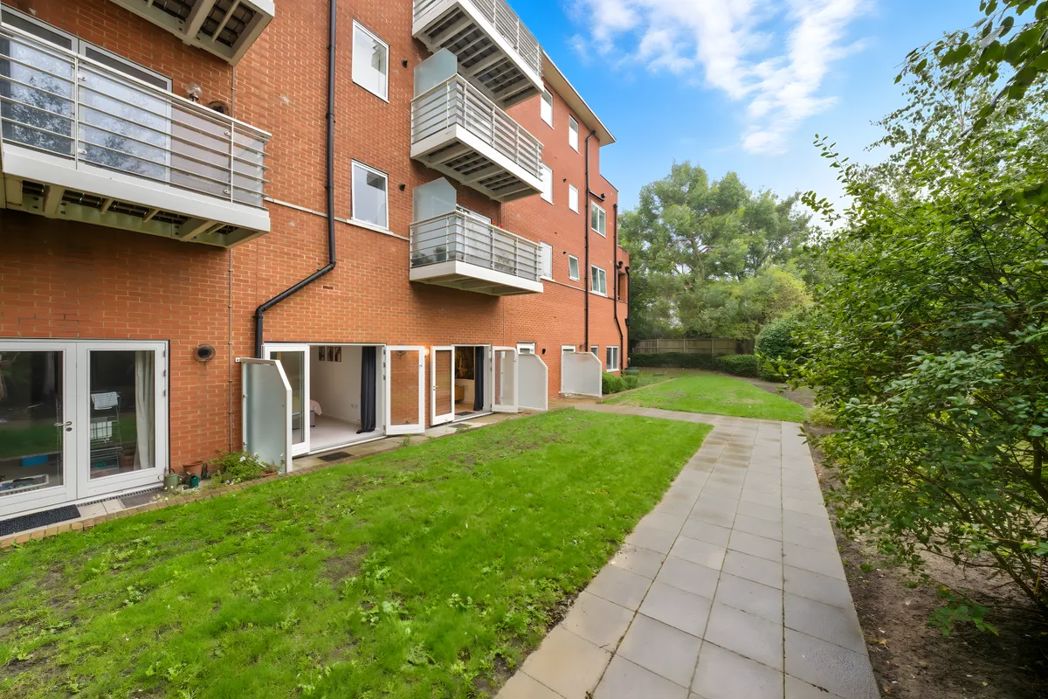 Property image 15 of 16