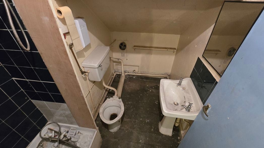 Property image 10 of 13