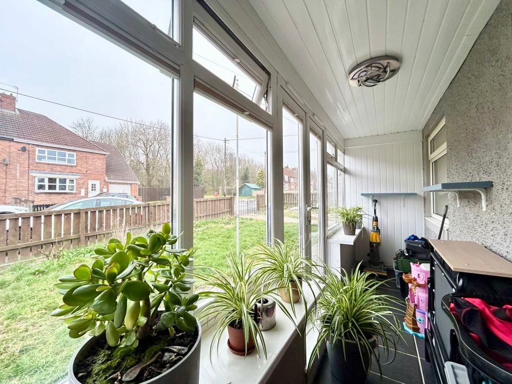 Property image 4 of 11