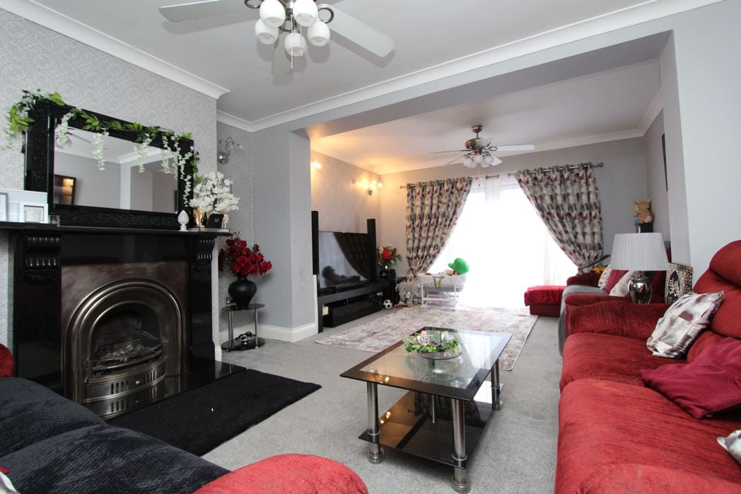 Property image 3 of 15