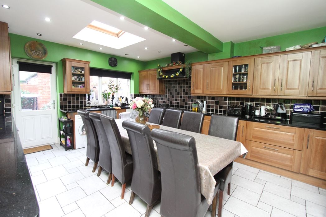 Property image 11 of 15