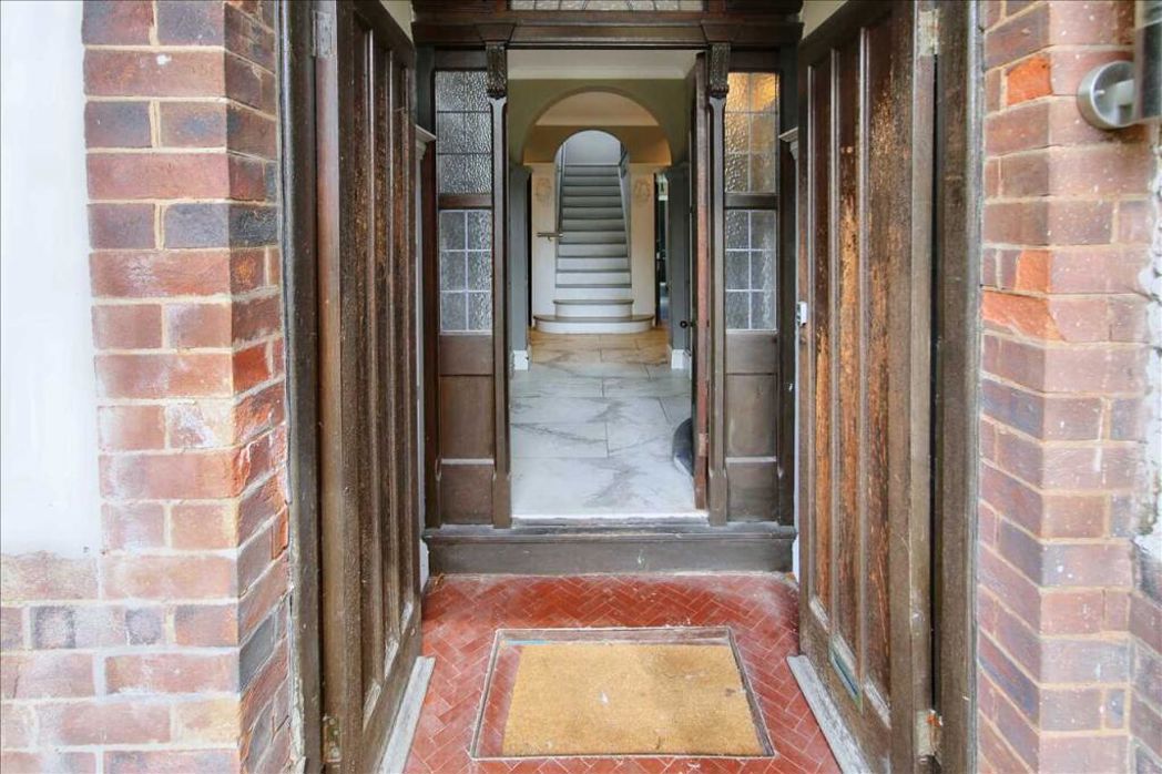 136, Nottingham, Nottinghamshire, NG5 3HU