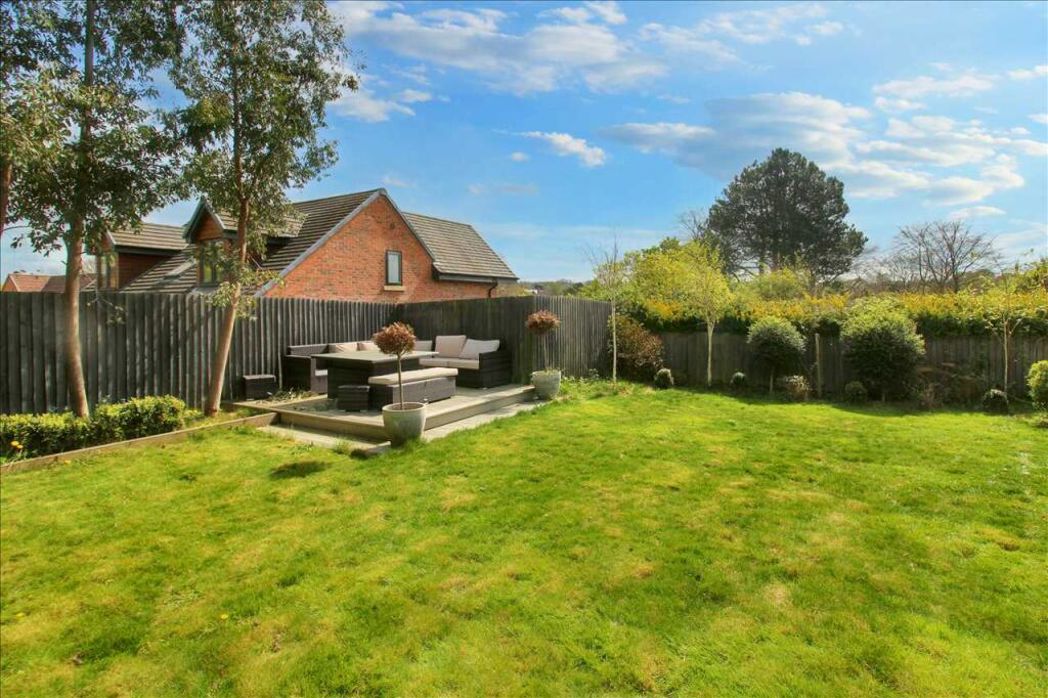 136, Nottingham, Nottinghamshire, NG5 3HU