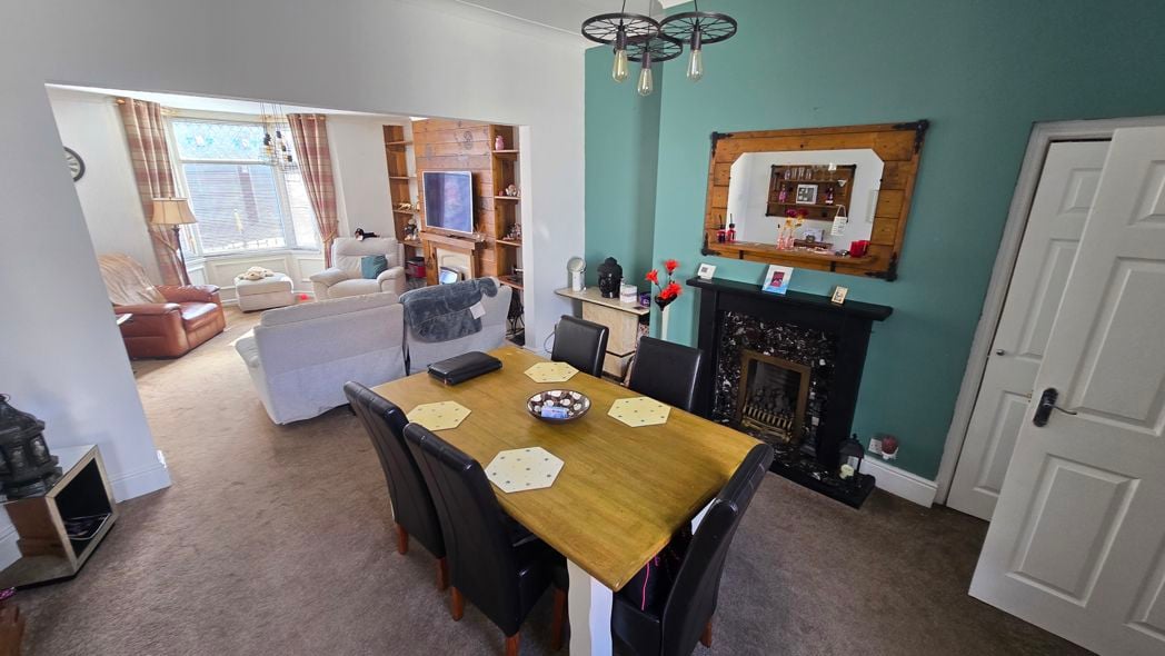 Property image 5 of 15