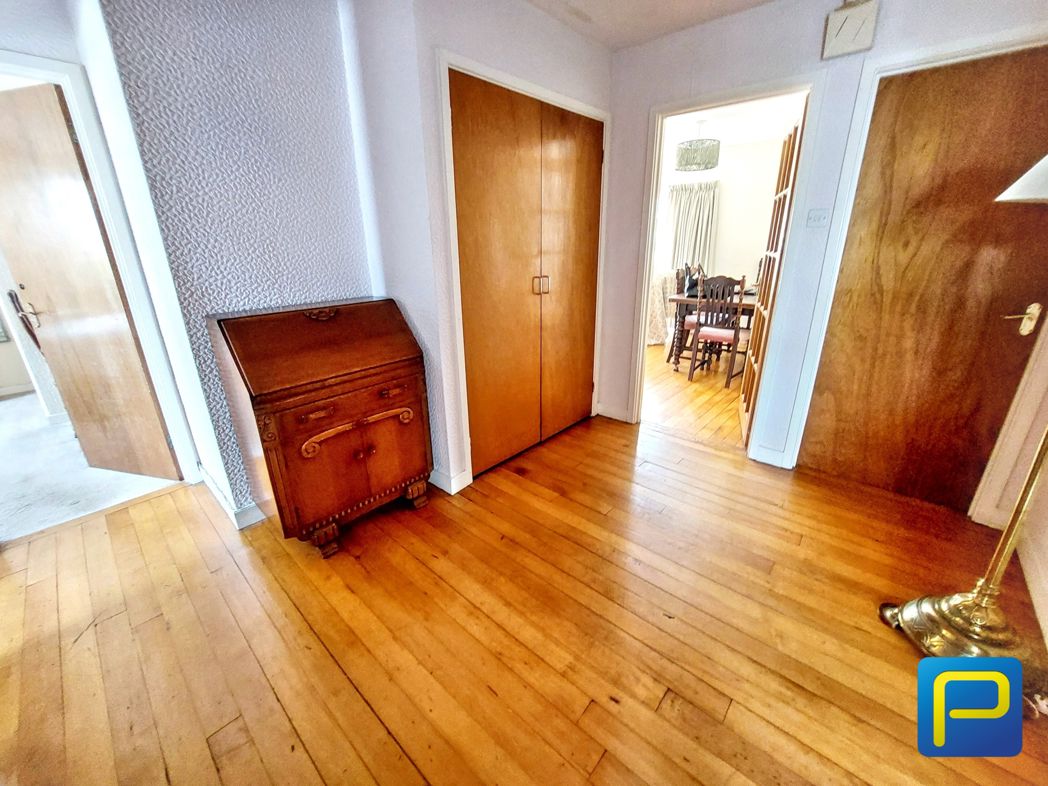Property image 5 of 28