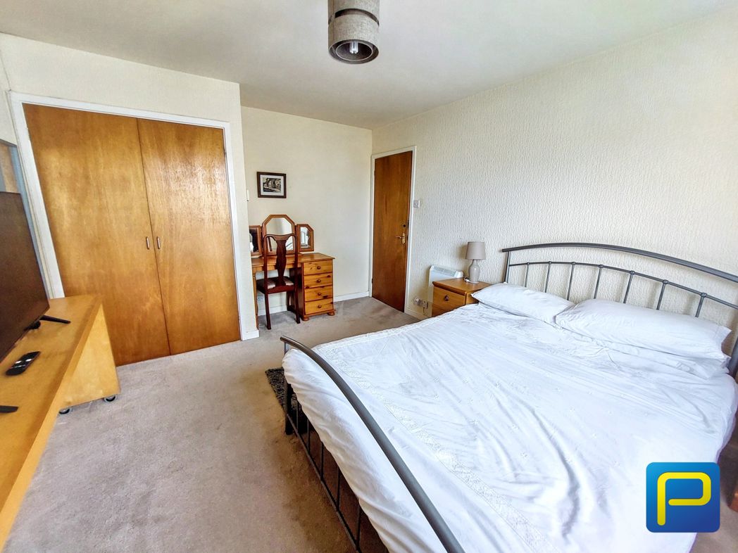 Property image 15 of 28