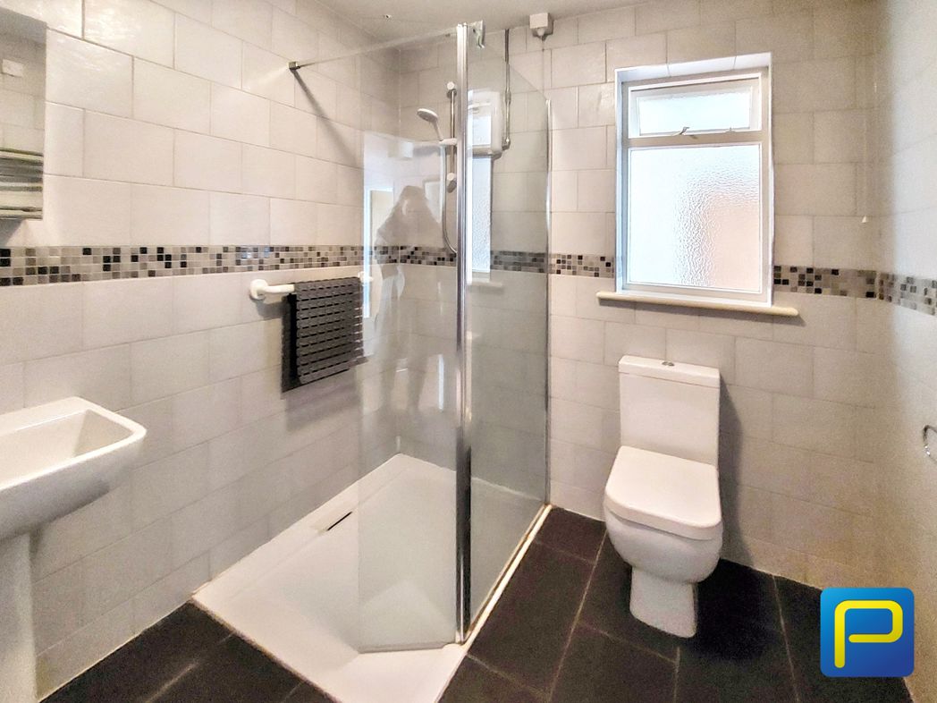 Property image 17 of 28