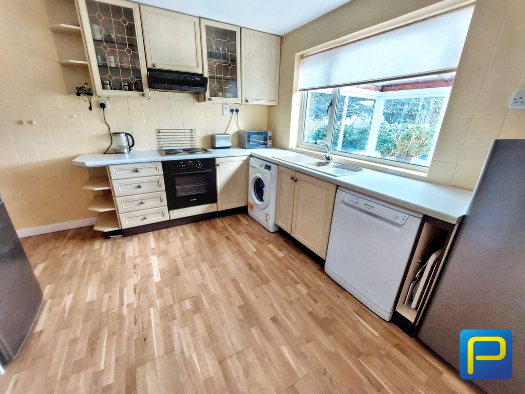 Property image 8 of 28