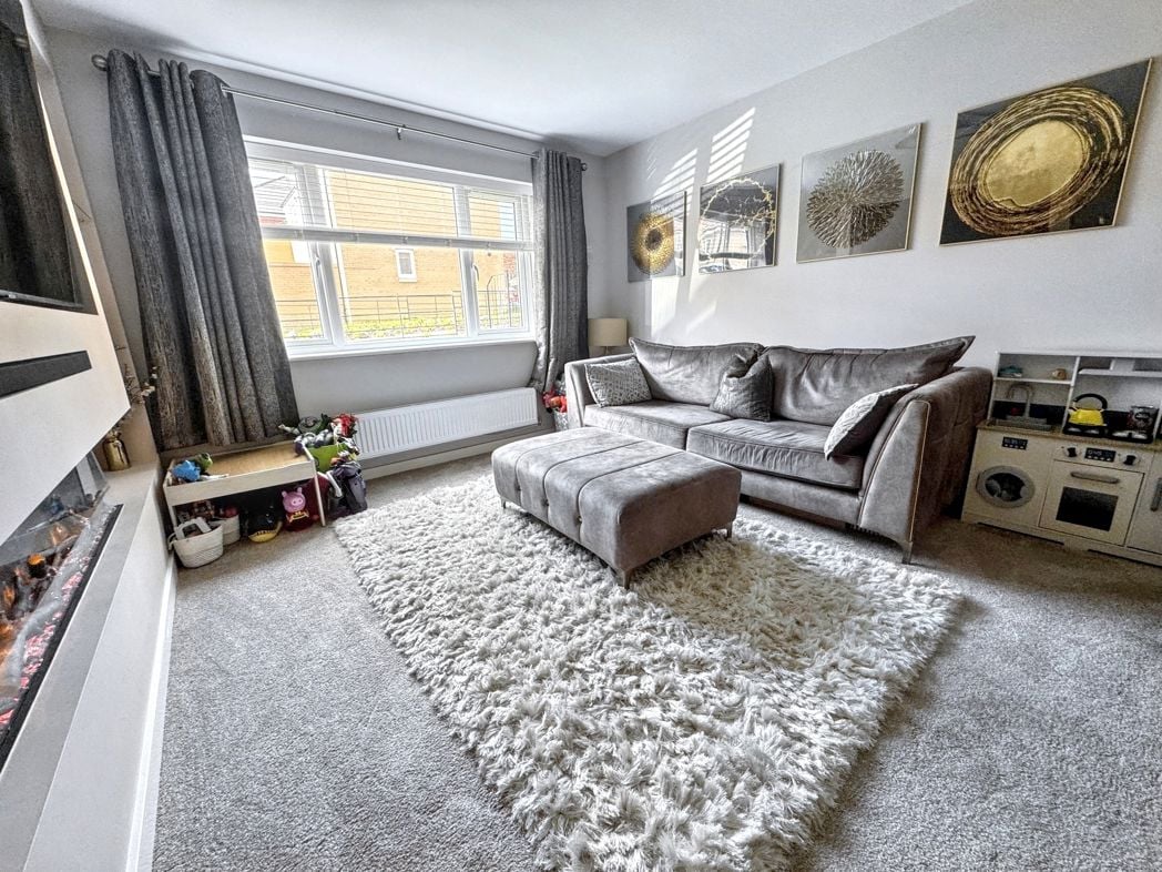 Property image 3 of 30