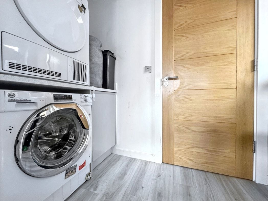 Property image 13 of 30