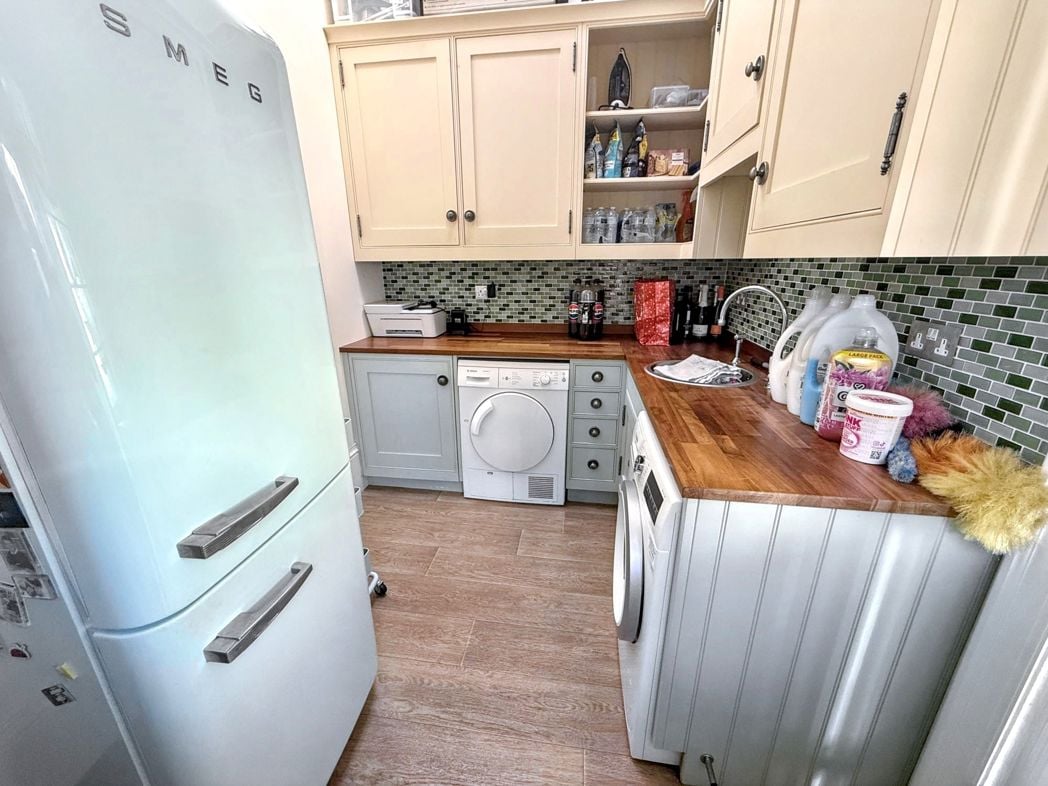 Property image 18 of 43