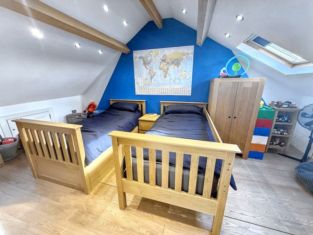 Property image 36 of 43