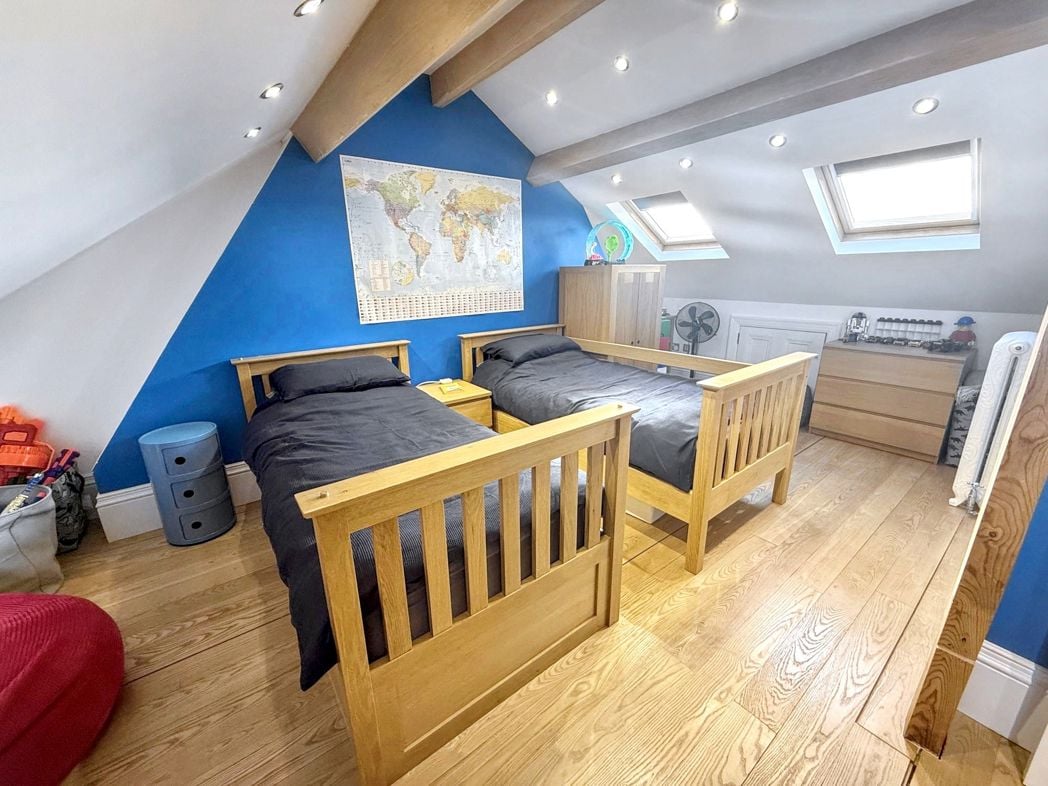 Property image 37 of 43
