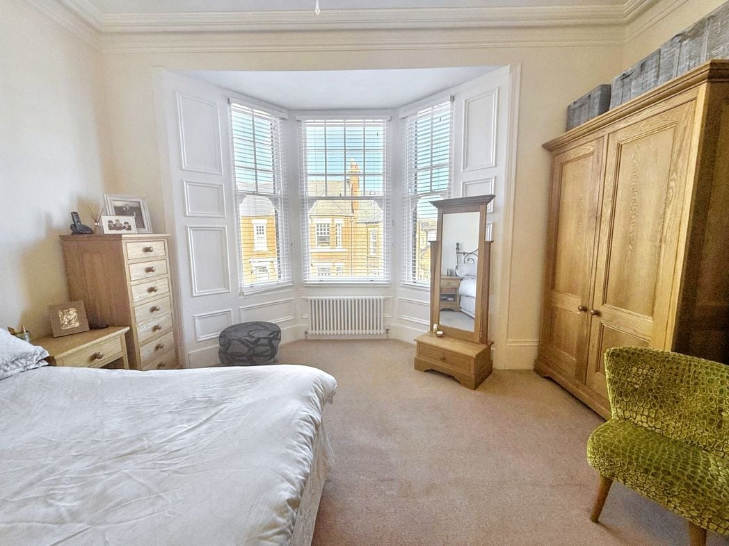 Property image 24 of 43
