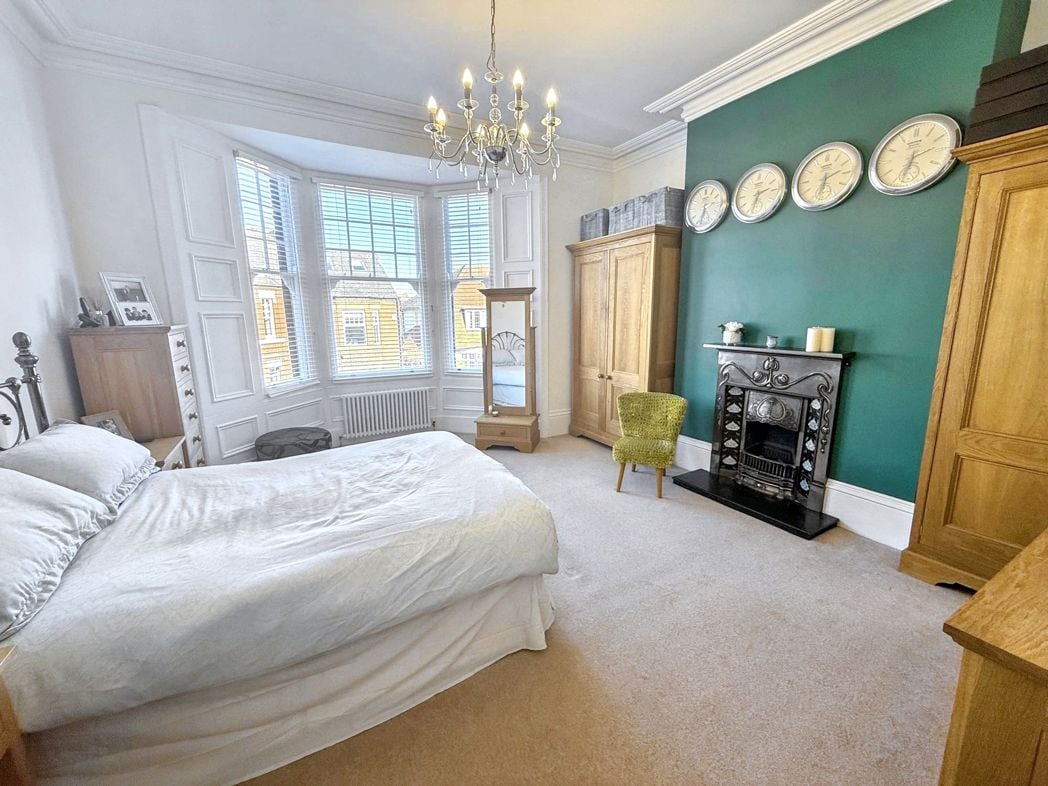Property image 23 of 43