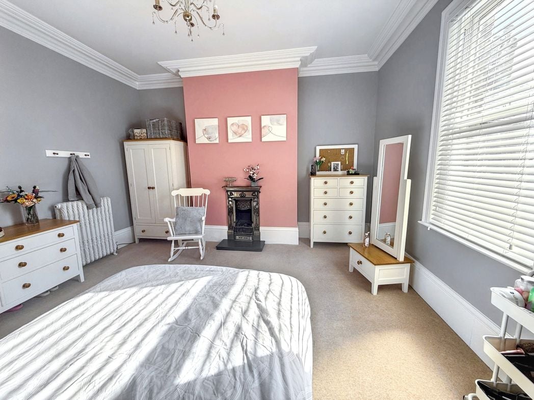 Property image 28 of 43