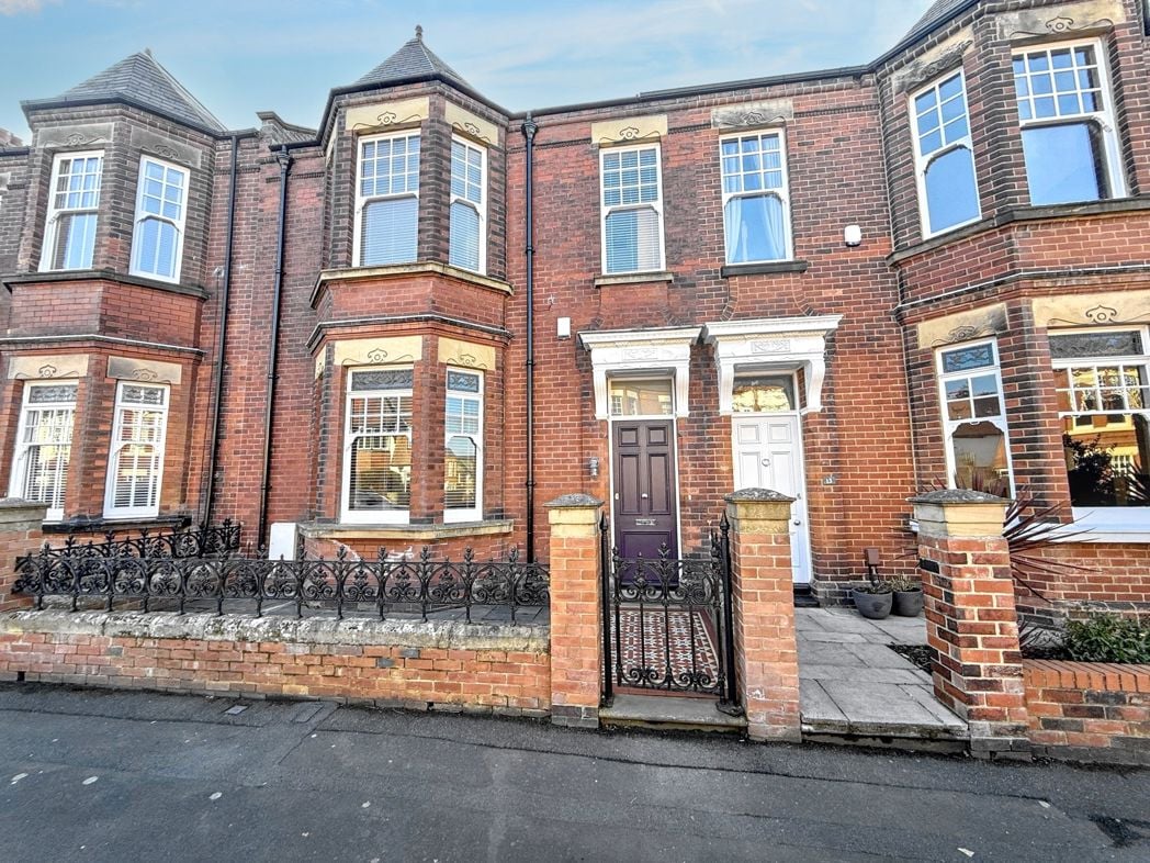 Property image 1 of 43