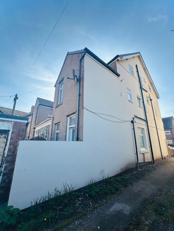 Property image 4 of 59