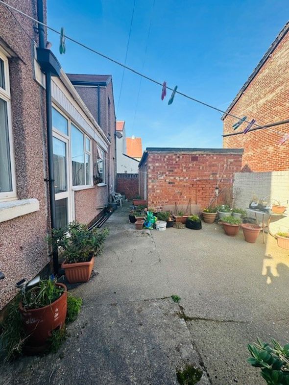 Property image 8 of 59
