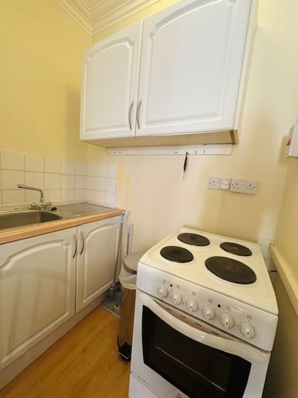 Property image 23 of 59