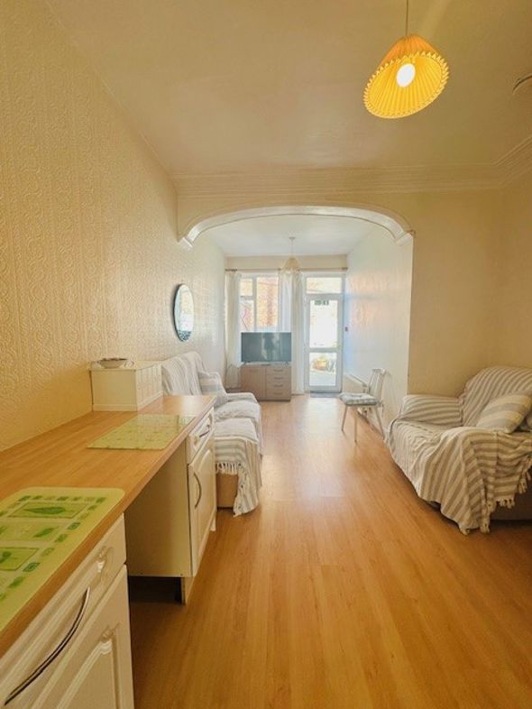 Property image 25 of 59