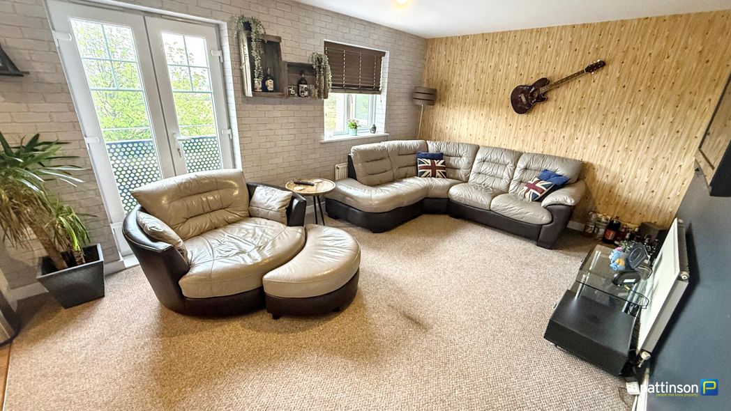 Property image 6 of 17