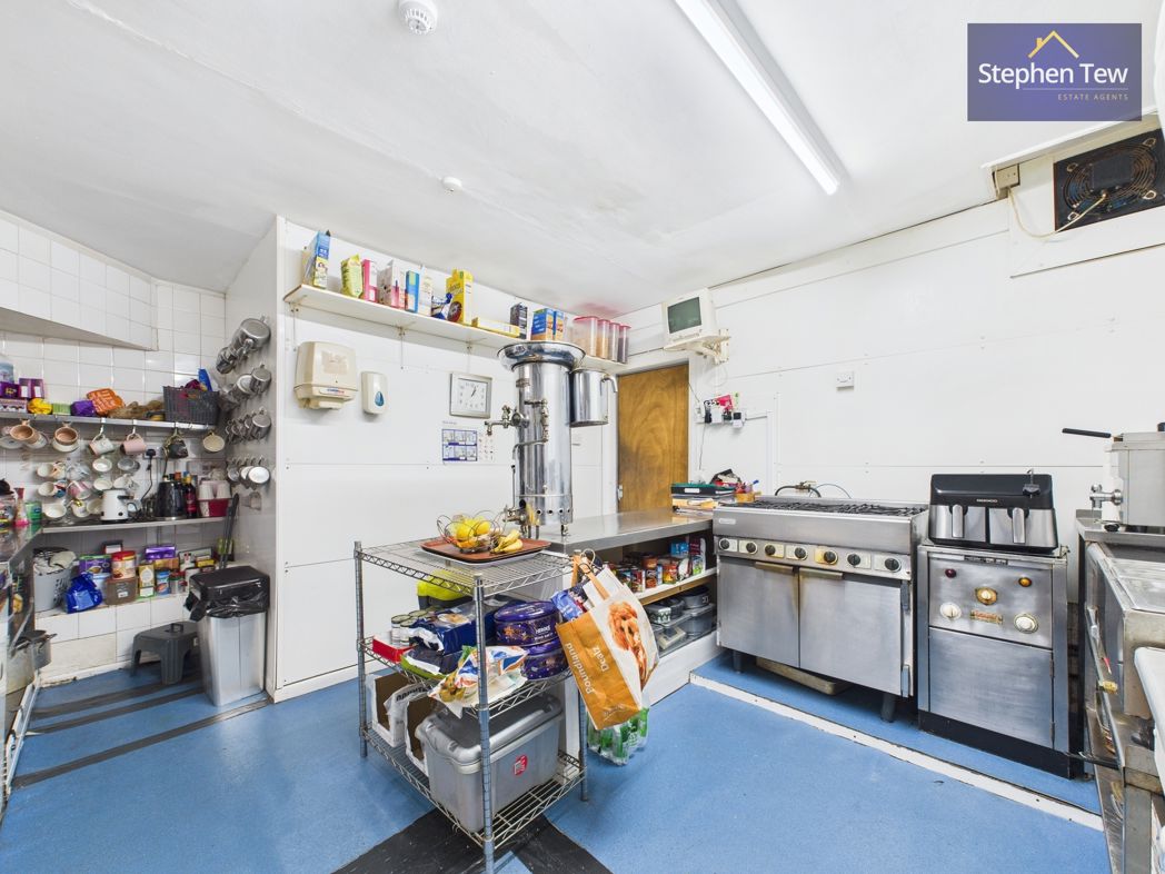Property image 9 of 34