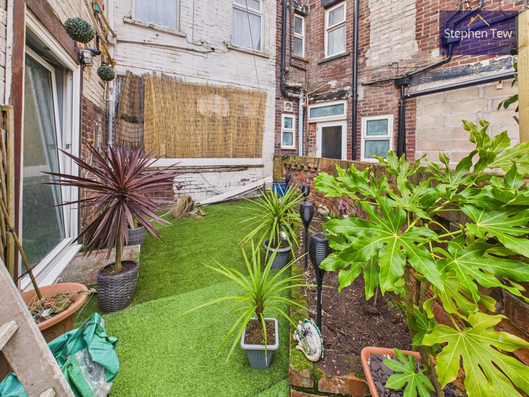 Property image 15 of 34