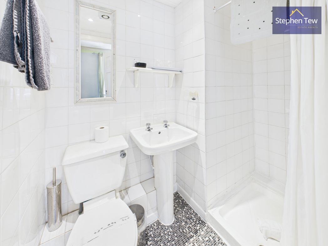 Property image 21 of 34