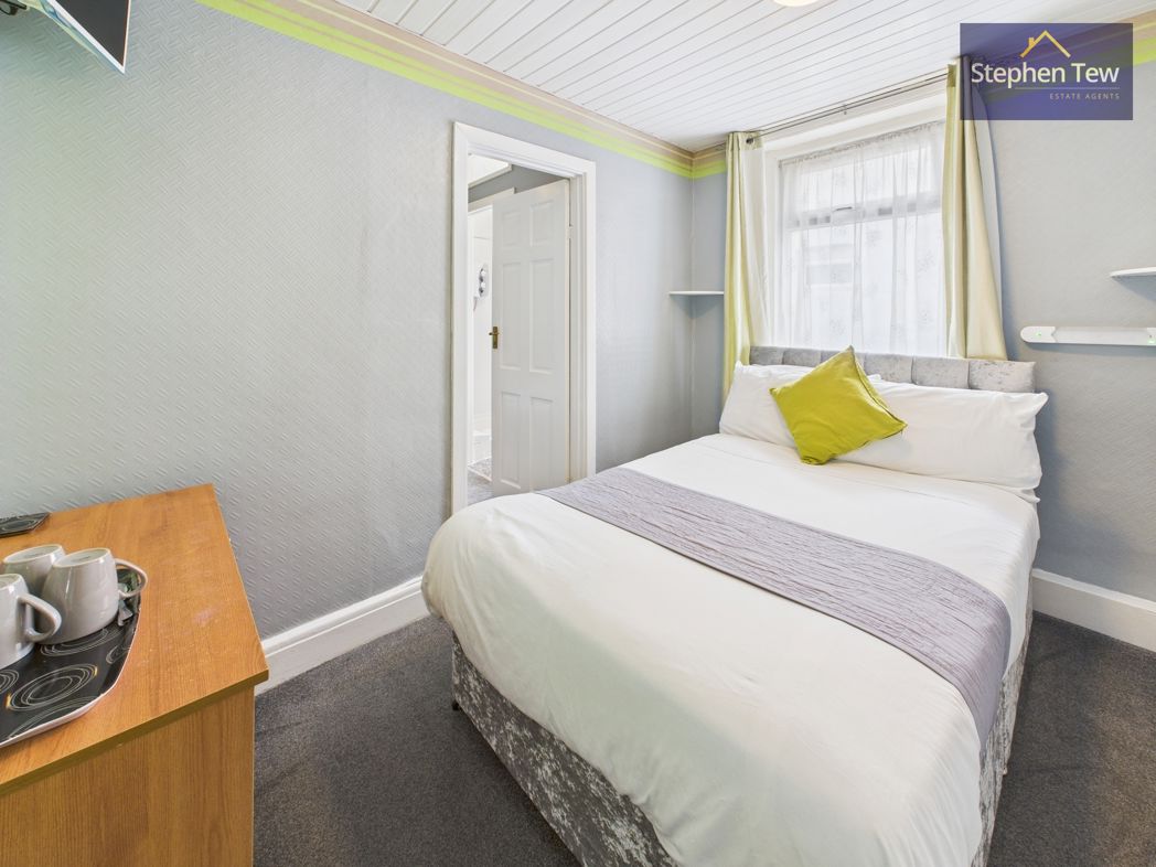 Property image 22 of 34