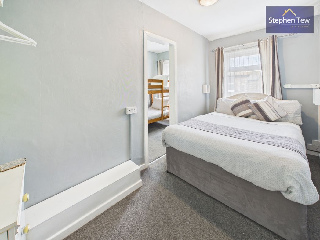 Property image 28 of 34
