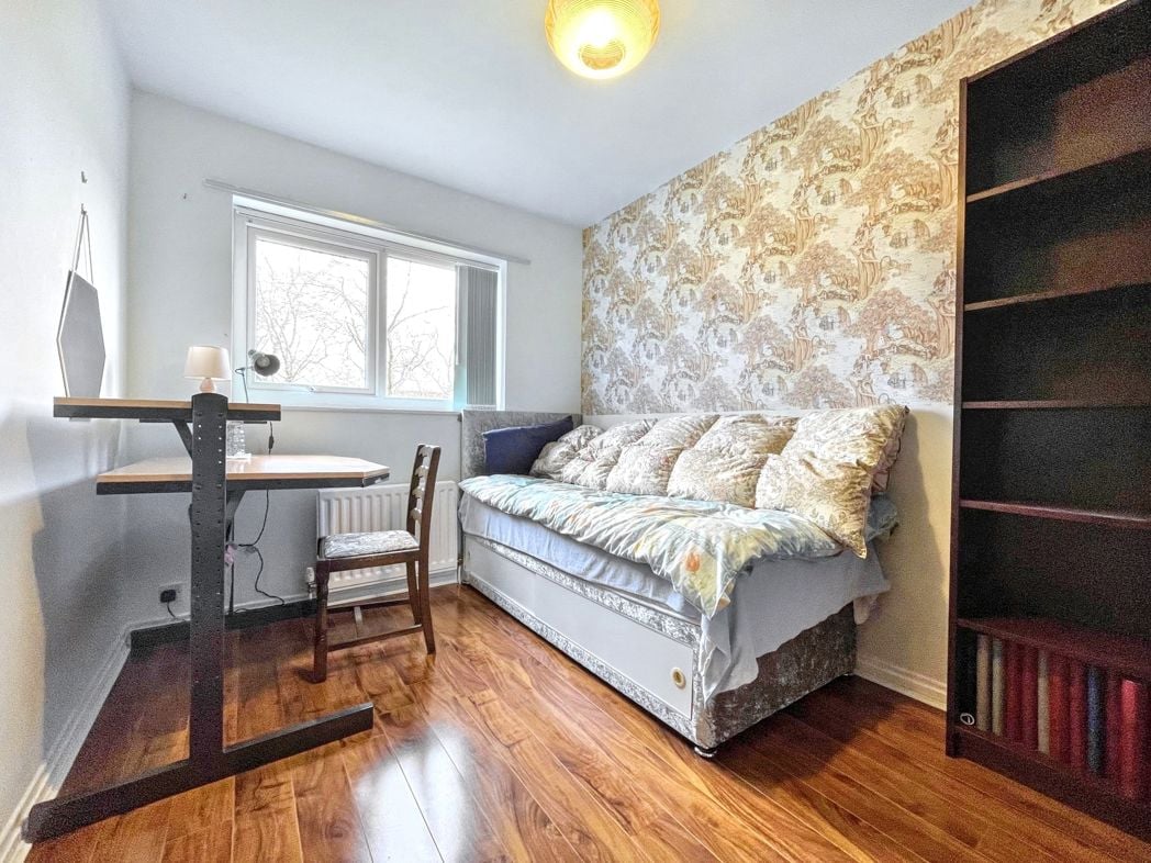 Property image 11 of 27