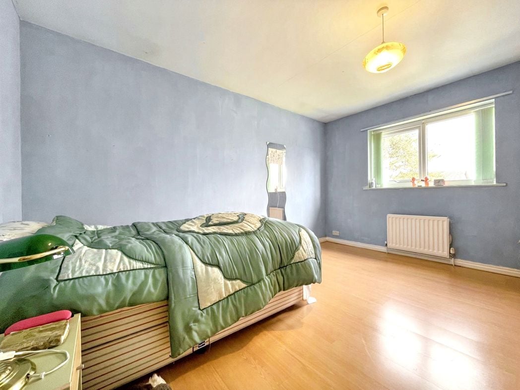 Property image 12 of 27