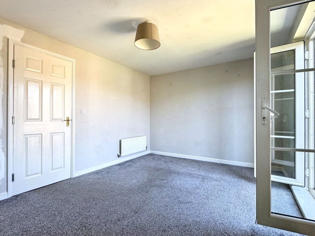 Property image 12 of 22