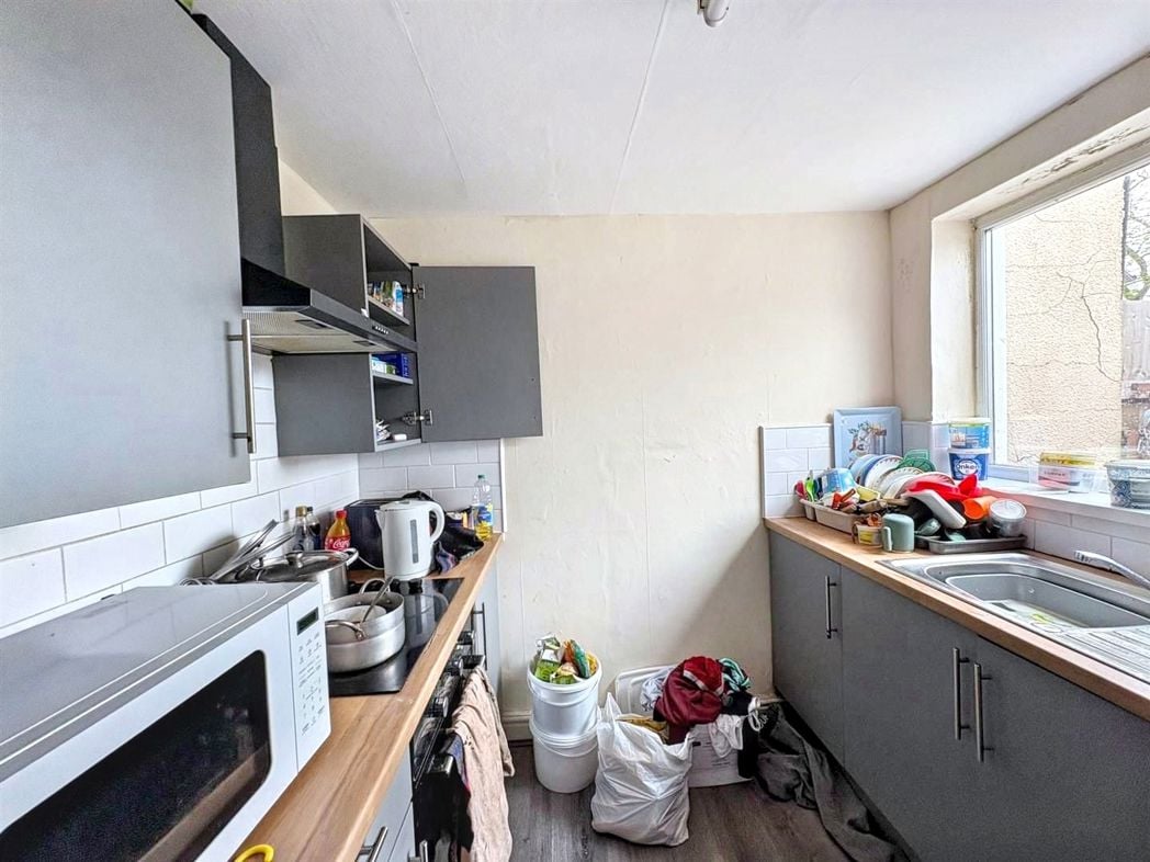 Property image 2 of 7