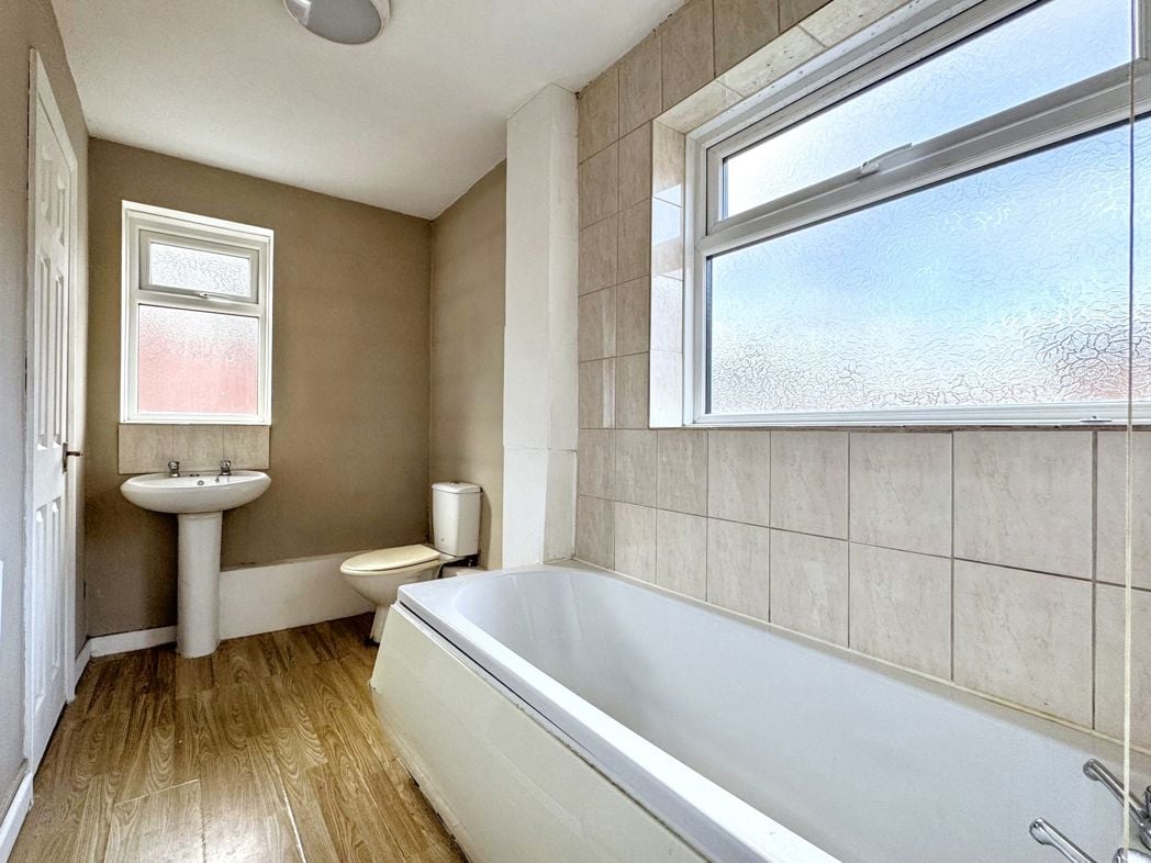 Property image 14 of 18