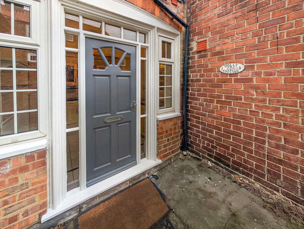 Property image 2 of 12