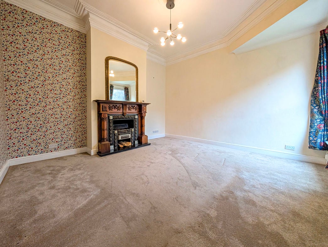 Property image 4 of 12