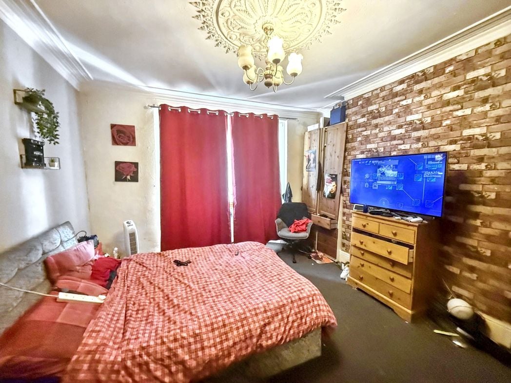 Property image 7 of 11