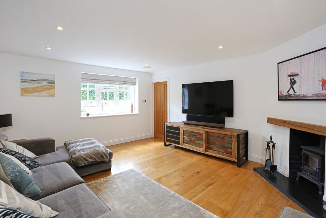 Property image 4 of 14