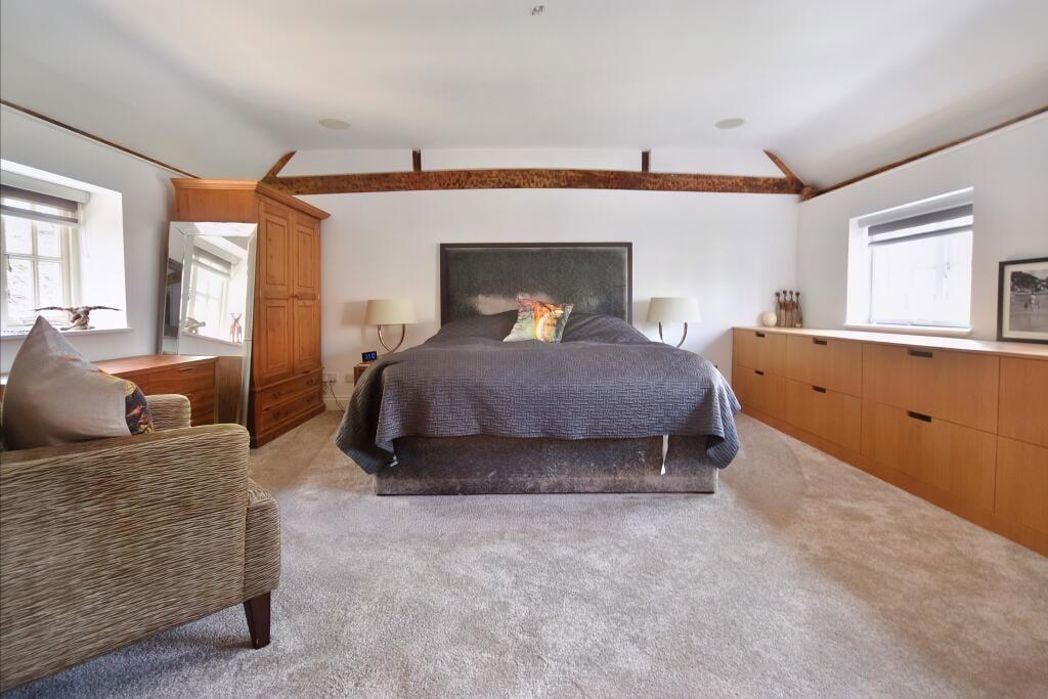 Property image 7 of 14